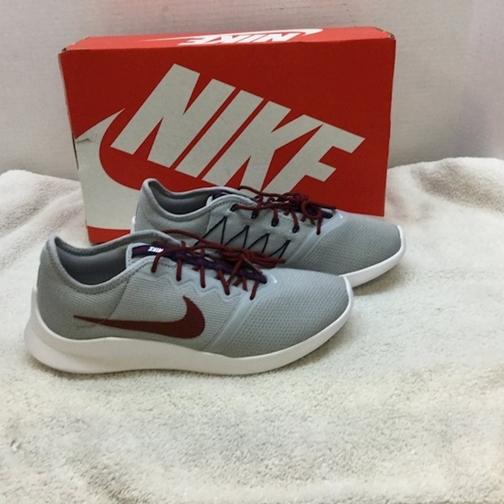 Nike Mens Vtr Sneaker Wolf Grey/Team Redblue
